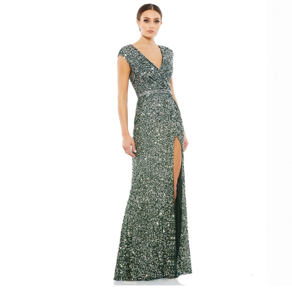 MAC DUGGAL Cap Sleeve Sequined High Slit Gown NEW Size 12 Forest Green